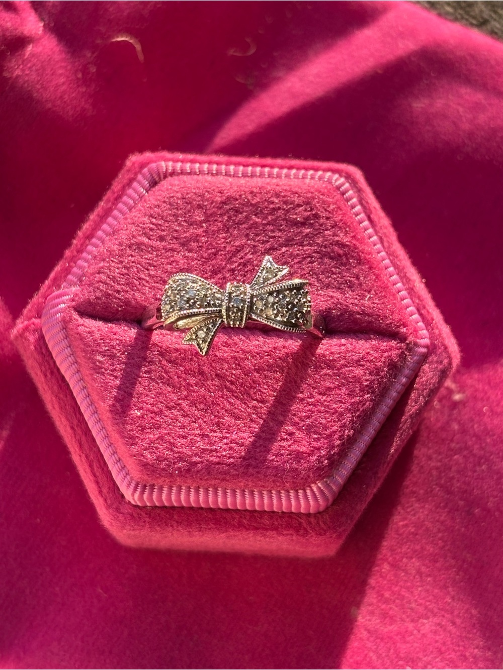 10K White Gold with diamonds 
 Women's bow Ring - size 7